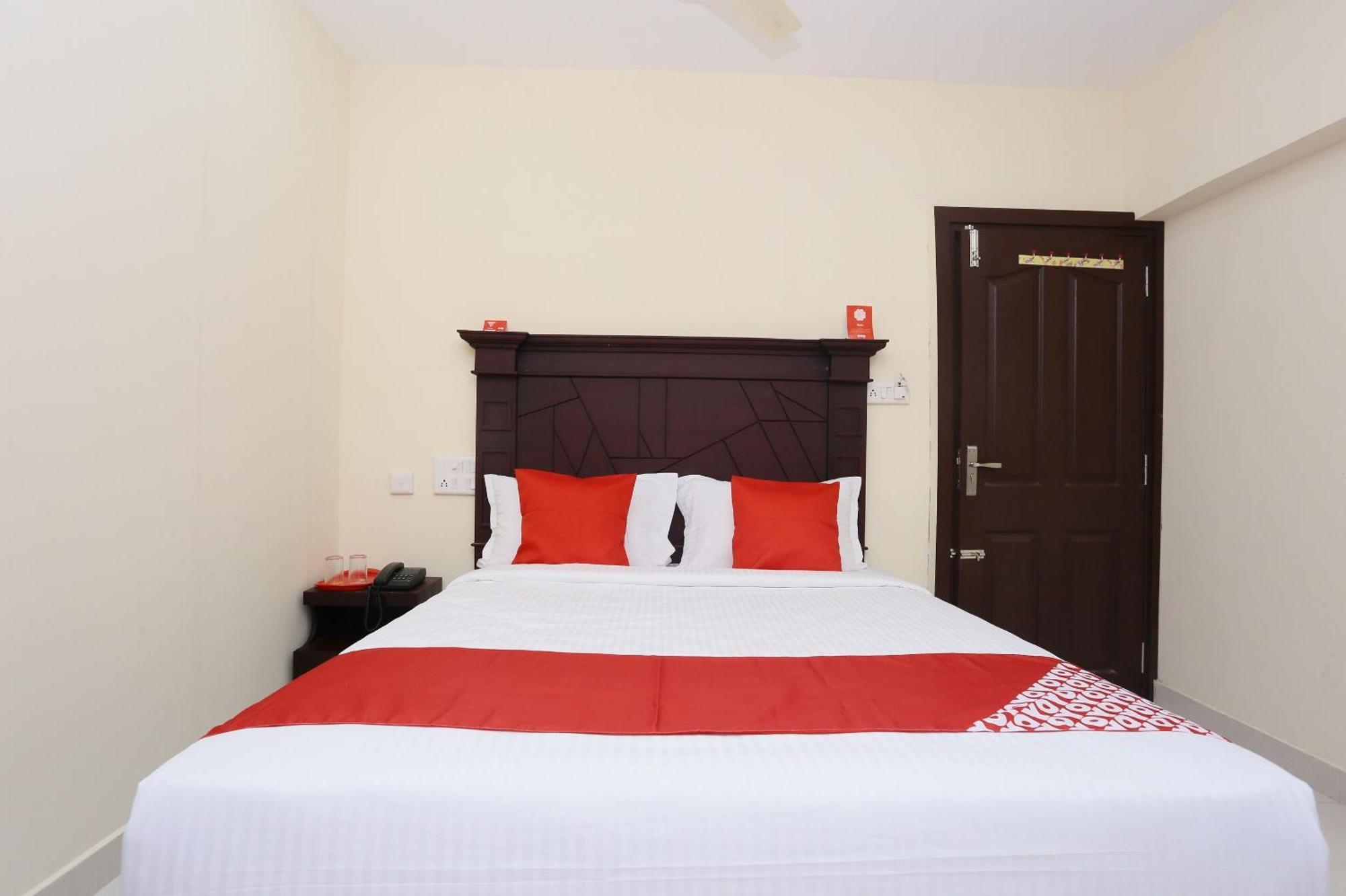 Hotel O Malabar Plaza Kochi Ngoại thất bức ảnh